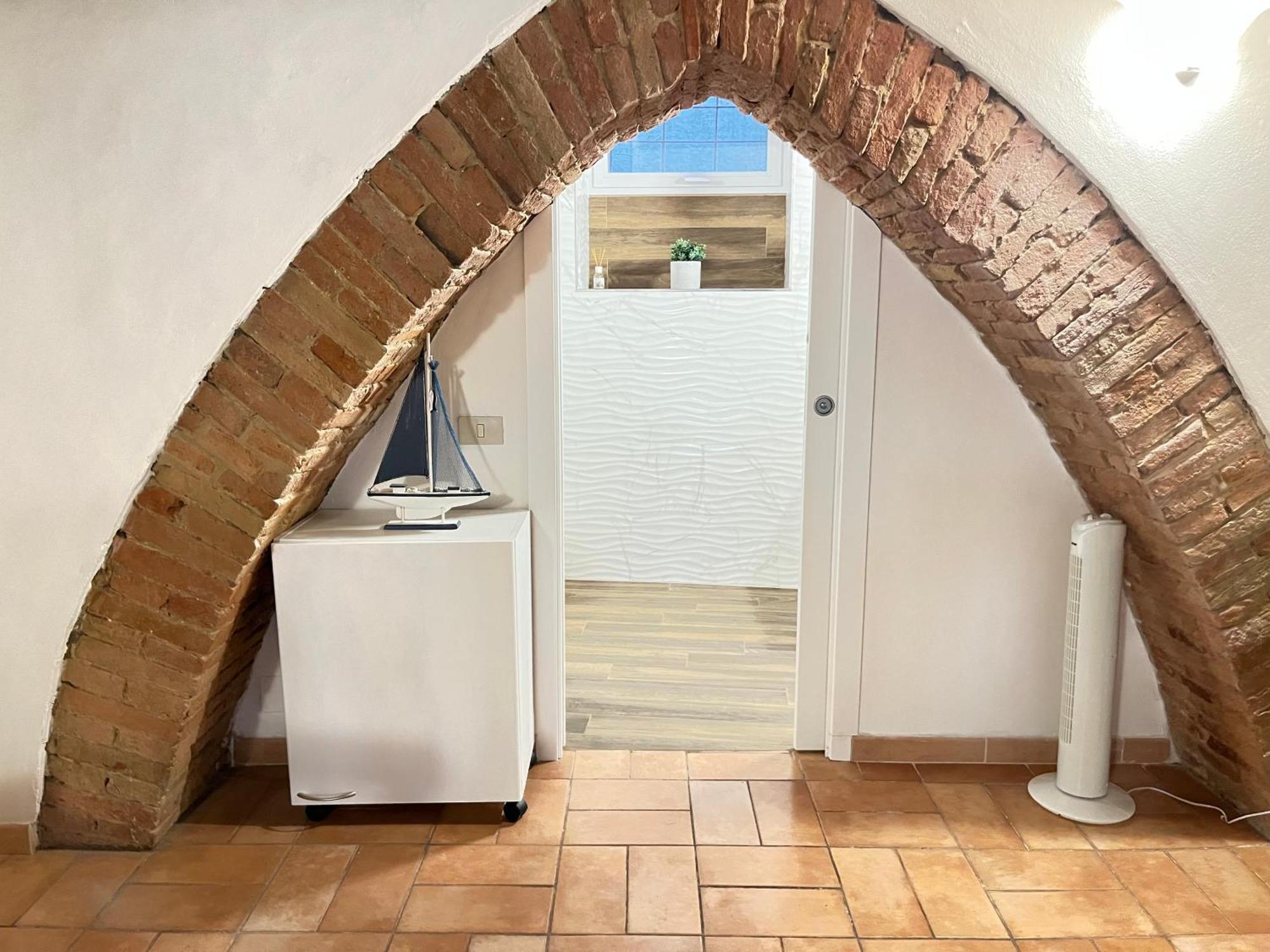 Gli Archi Nel Cuore Di Siena